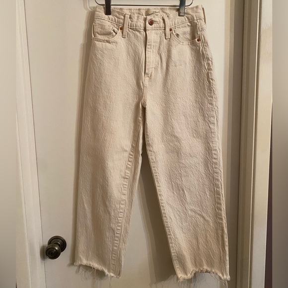 Universal Thread Cream Vintage Straight Leg Jeans - Picture 3 of 5